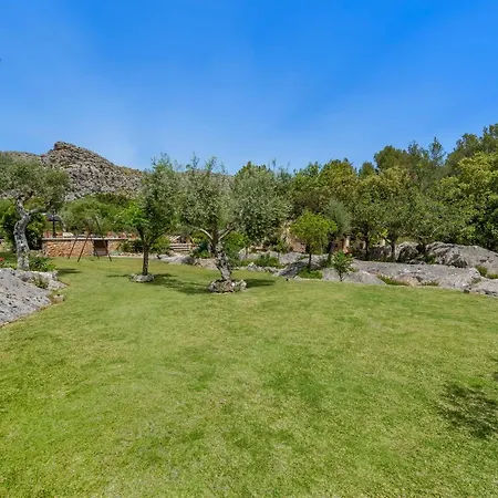 Cuarterades - Js Вілла *