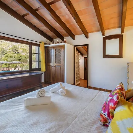 Cuarterades - Js Villa *