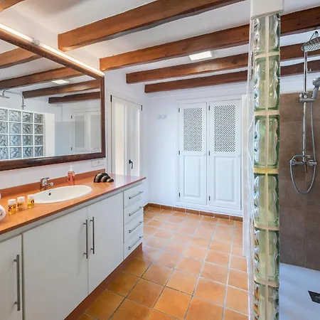 Cuarterades - Js Villa *