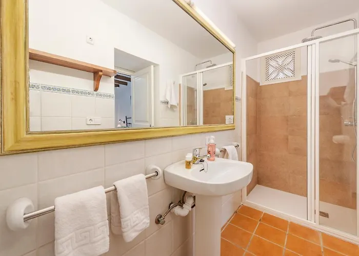 Cuarterades - Js Вілла