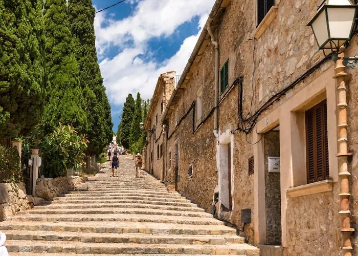 Cuarterades - Js Вілла *