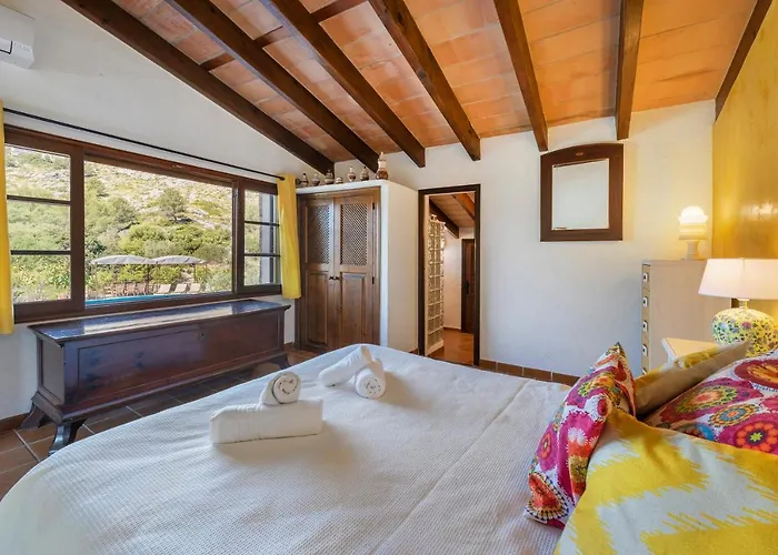 Cuarterades - Js Villa *